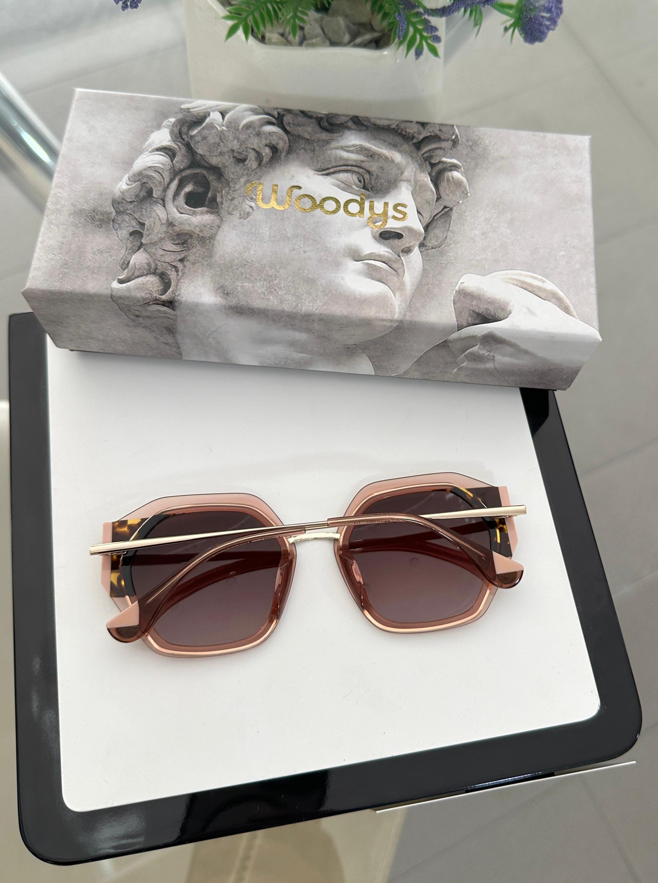 WOODYS 240904  -FEMMES-