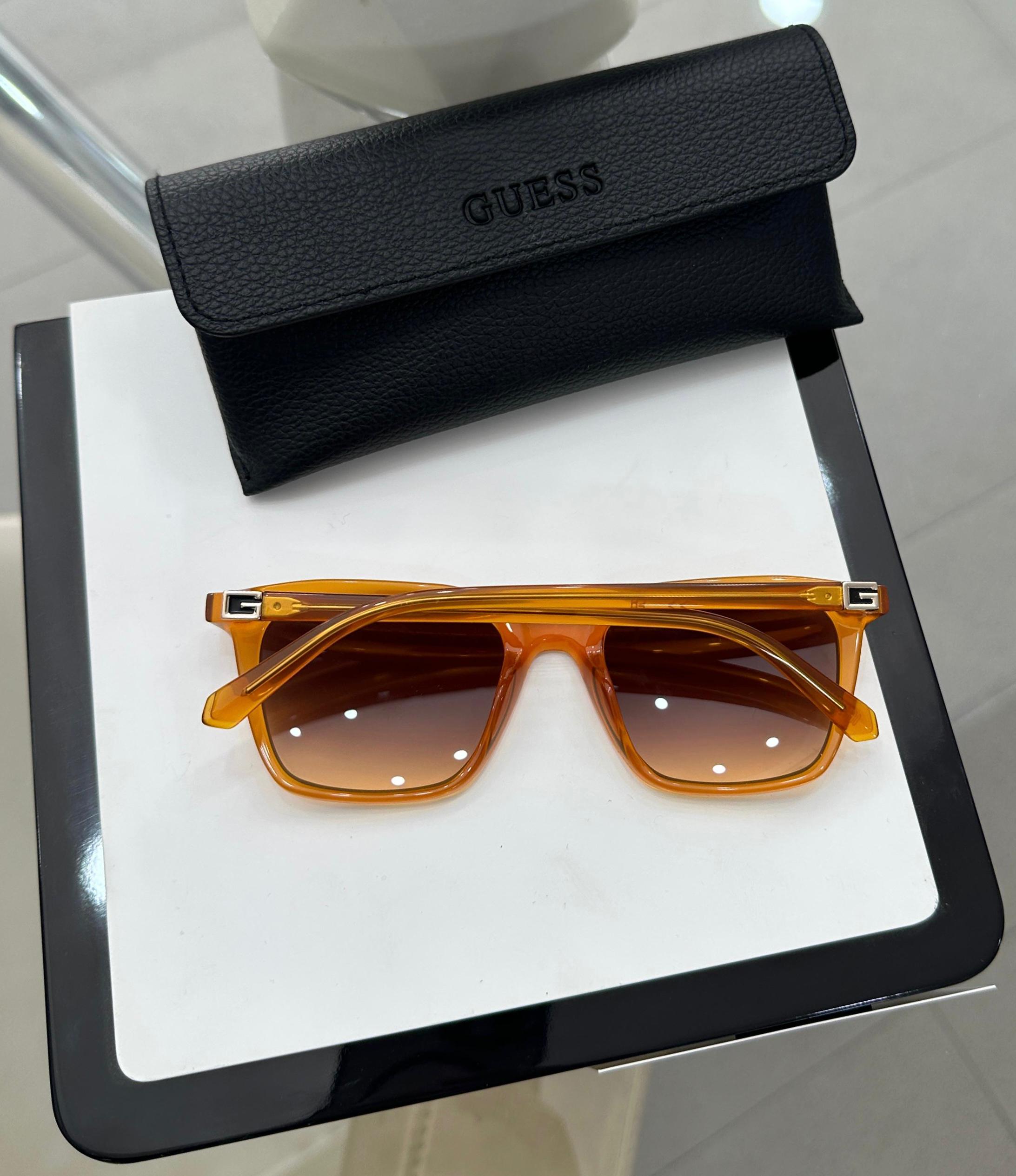 GUESS GU00170 44F -SUN-