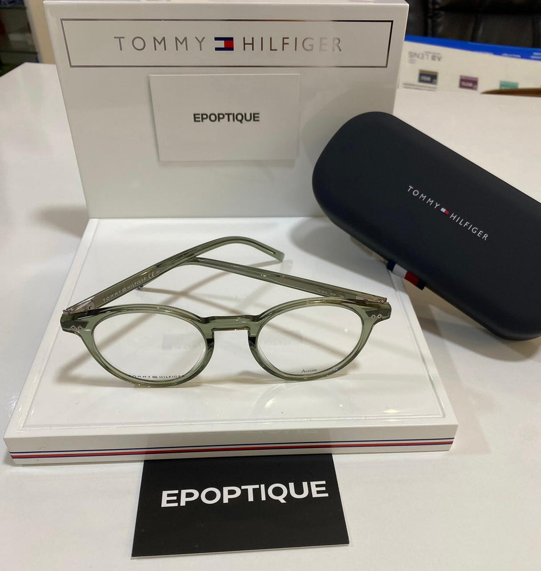 TOMMY HILFIGER TH1813 6CR -UNISEXE-